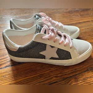 Glitter Star Slip-on Sneaker | Vintage Havanna | Size: 7.5